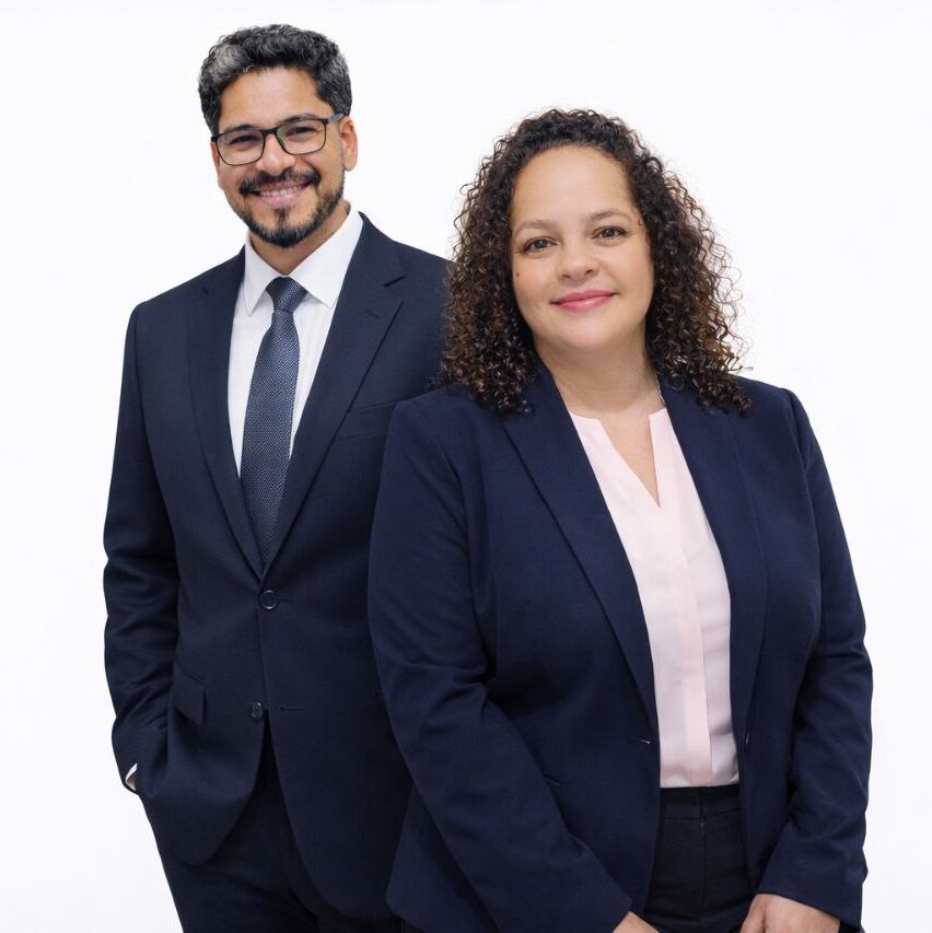 Profissionais Nila Bernardes e Renato Ramalho do Espaço de Todos: Clínica interdisciplinar de fonoaudiologia, psicologia e ABA